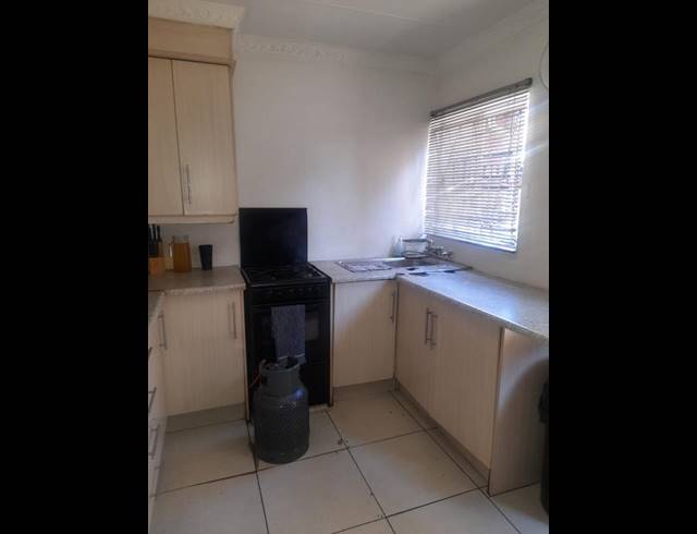 3 BEDROOM HOUSE FOR SALE IN LEBOENG